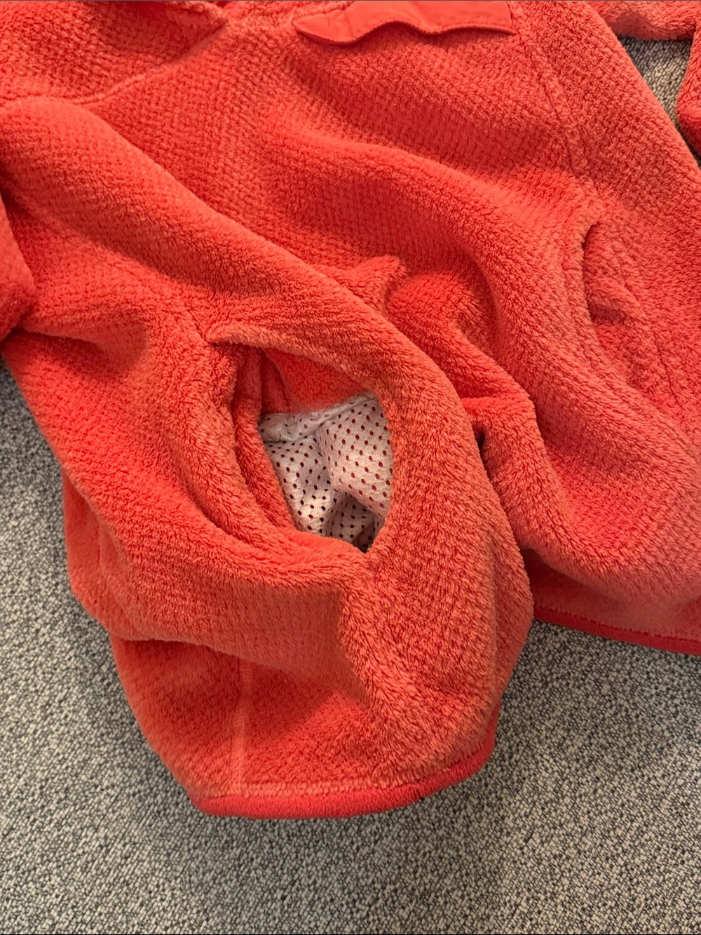 Patagonia Women's Bright Orange Cowl Snap Pullover - Picture 6 of 9